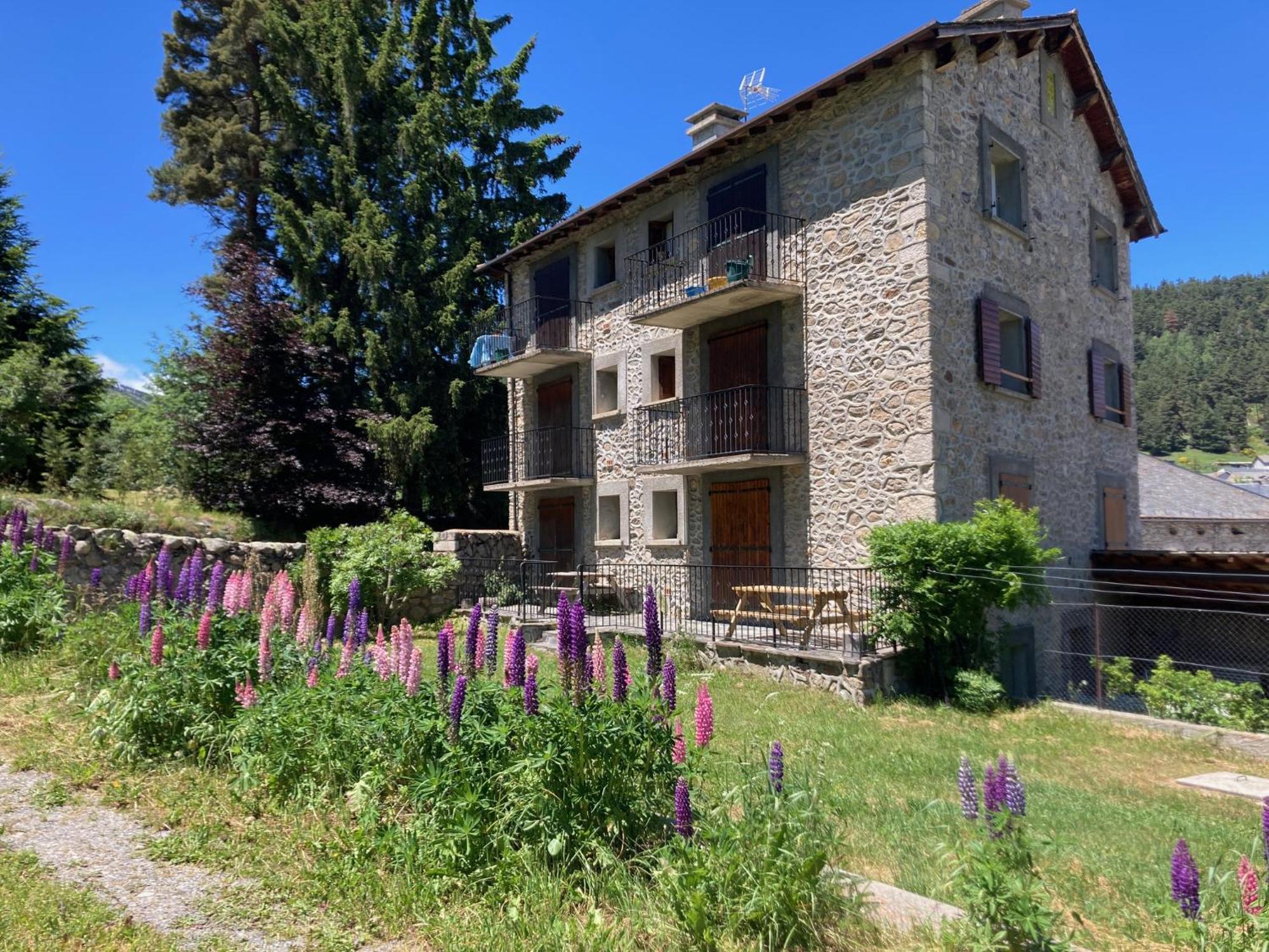 La Grange T2 Centre Ville Jardin Wifi Formiguères 외부 사진